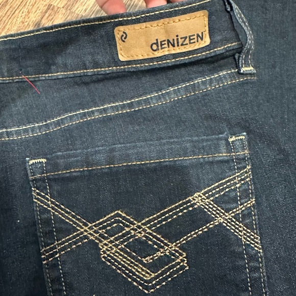 Denizen from Levi's Women's Black Jeans - Picture 8 of 10